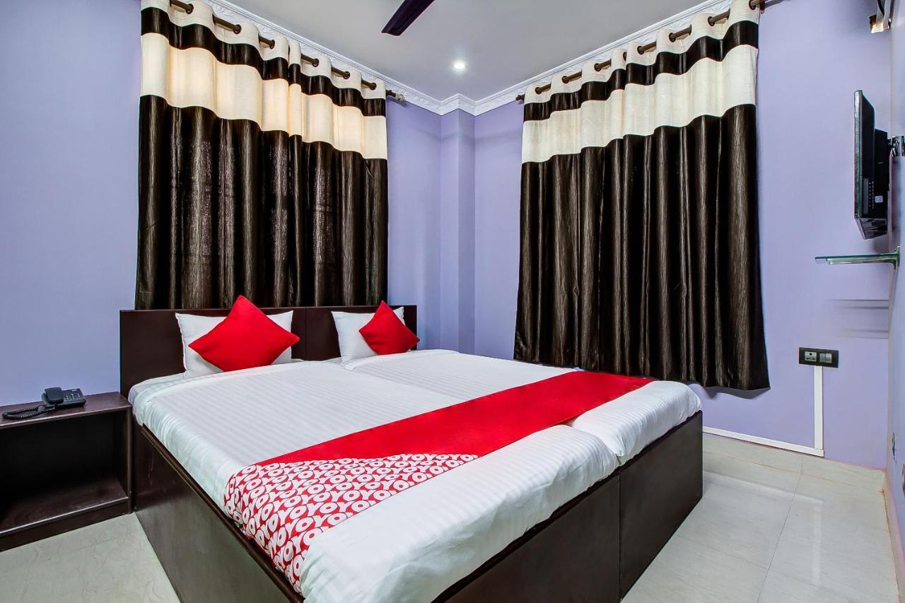 Oyo 13927 Green View Guest House Dispur Exterior foto