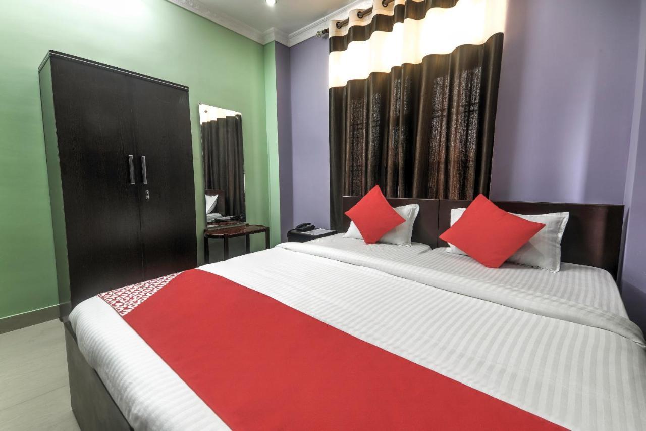 Oyo 13927 Green View Guest House Dispur Exterior foto
