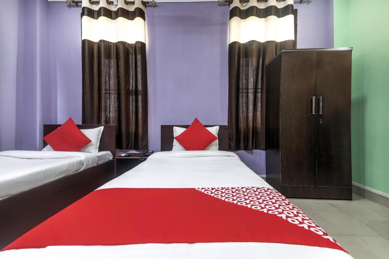 Oyo 13927 Green View Guest House Dispur Exterior foto