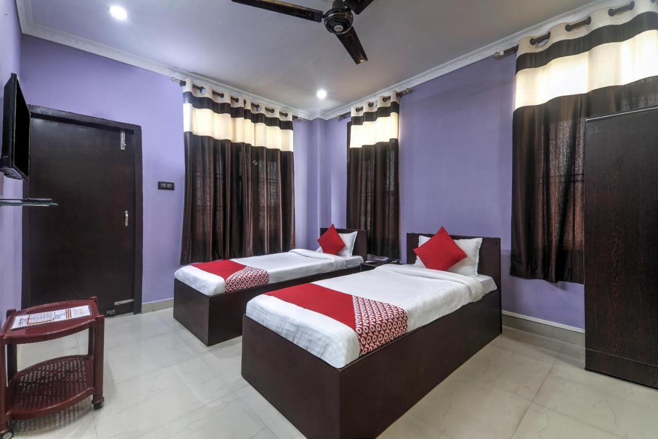 Oyo 13927 Green View Guest House Dispur Exterior foto