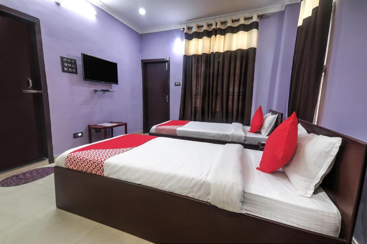Oyo 13927 Green View Guest House Dispur Exterior foto