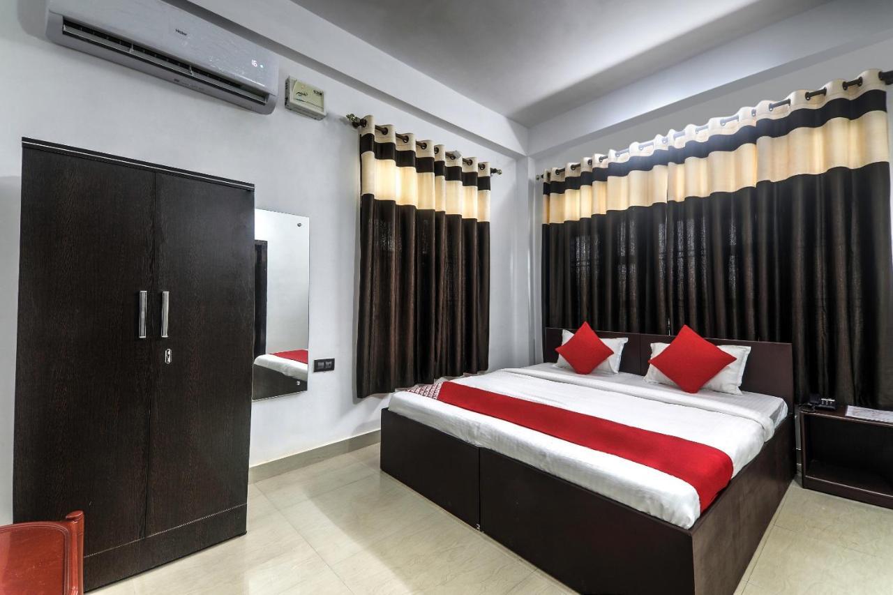 Oyo 13927 Green View Guest House Dispur Exterior foto